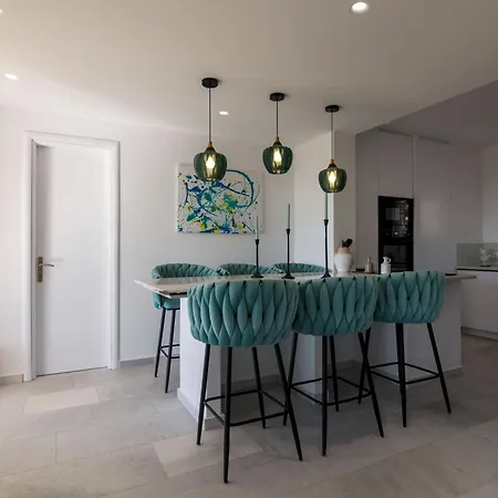 Bella Villa